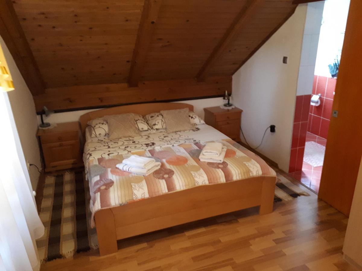 Guest House Family Varda Plitvice Lakes Plitvička Jezera Екстериор снимка